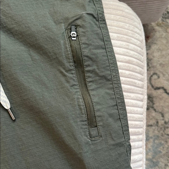 Vuori color is a combination of a charcoal gray, and an army green Women's Pants - Picture 4 of 4